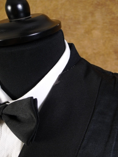 1940s 1950s Vintage Black Wool Dinner Jacket 38S