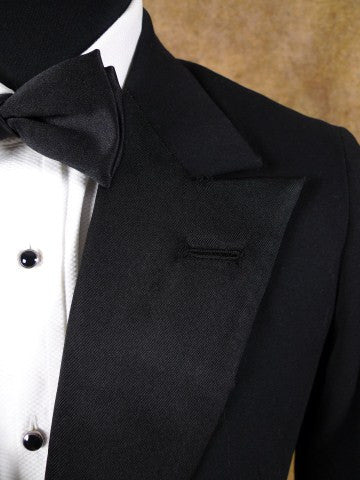 1910s 1920s Very Vintage Black Doeskin Finish Dinner Jacket 36R