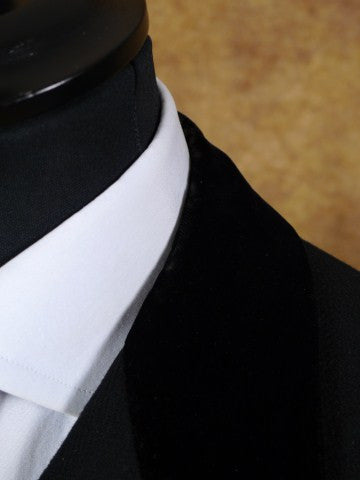 1949 Huntsman & Sons Savile Row Bespoke Black Heavyweight Overcoat w/ Silk-Velvet Collar 44L