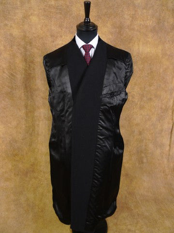 1949 Huntsman & Sons Savile Row Bespoke Black Heavyweight Overcoat w/ Silk-Velvet Collar 44L