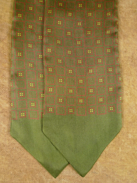 1950s 1960s Vintage Green / Red Pattern Rayon Cravat