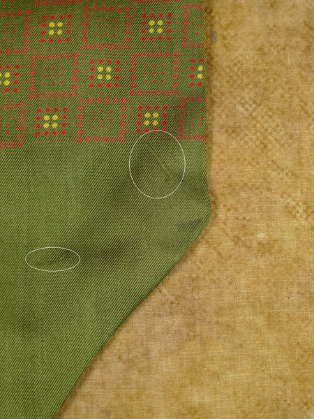 1950s 1960s Vintage Green / Red Pattern Rayon Cravat