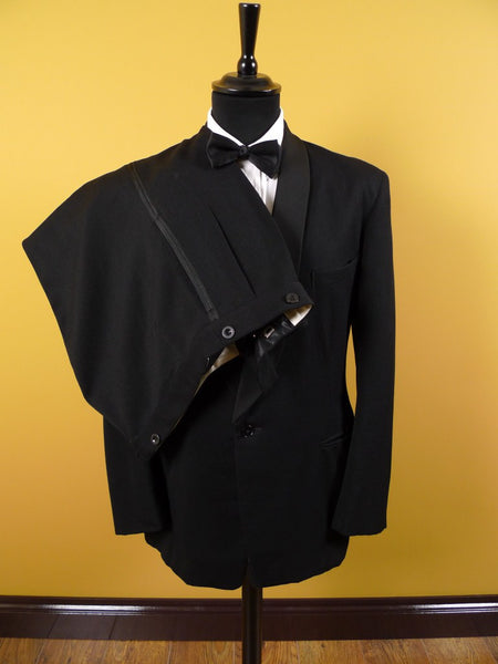 1950s 1960s English-Cut Black Wool DJ Dinner Suit 42R