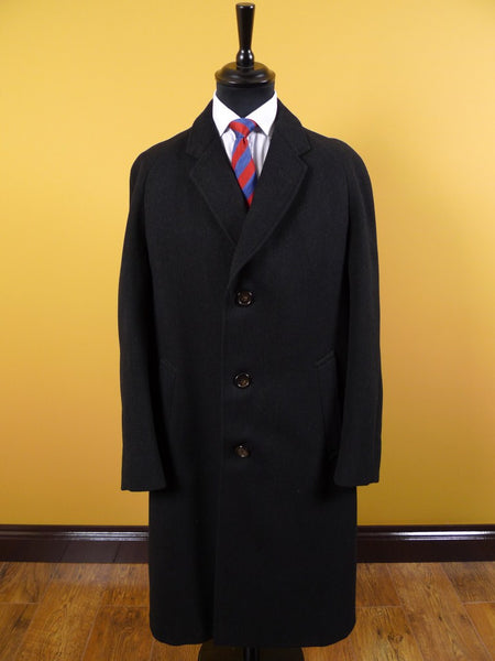 1940s Vintage Tailored Heavyweight Black H/Bone Wool Raglan Overcoat 40L