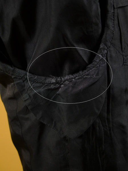 1960s Narrow Lapel 3 Button Black / Grey Stripe Tailored Suit 40L