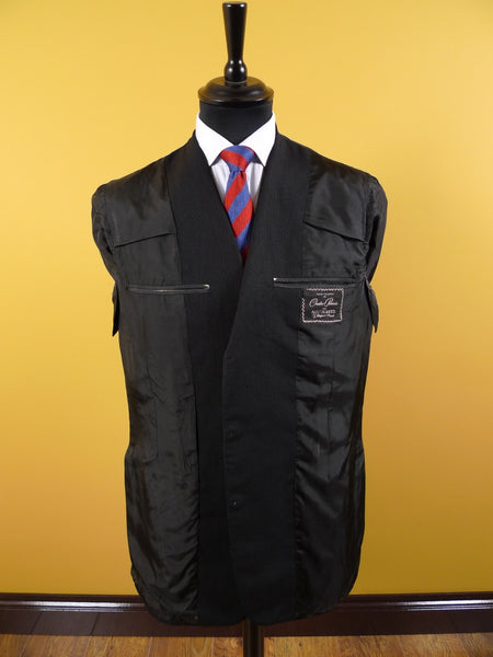 1960s Narrow Lapel 3 Button Black / Grey Stripe Tailored Suit 40L