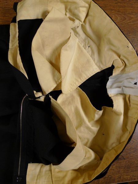 1960s Narrow Lapel 3 Button Black / Grey Stripe Tailored Suit 40L